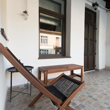 Lovely Brasov Flat With Patio And Mountain Views Экстерьер фото